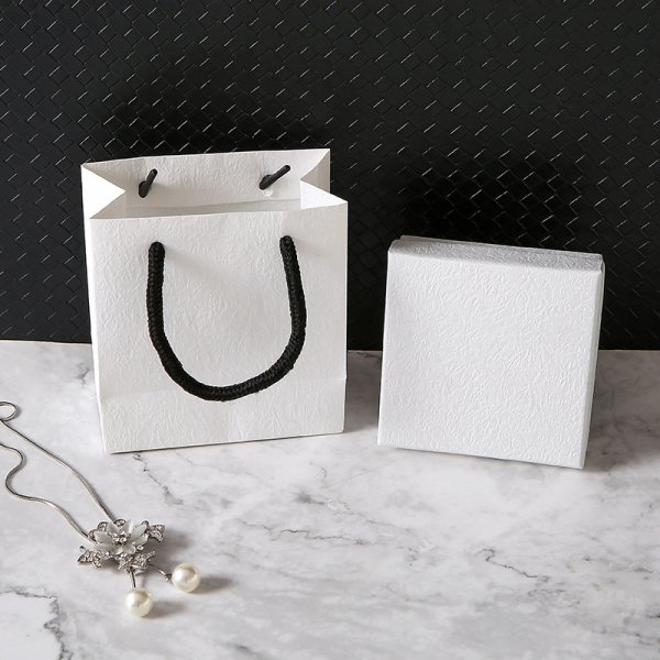 Solid Color Jewelry Box Packaging